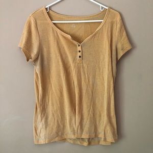 american eagle yellow henley tee